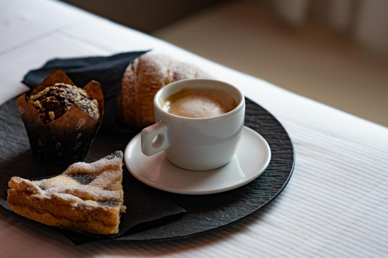 La Maison - Boutique Rooms 斯佩隆加 外观 照片