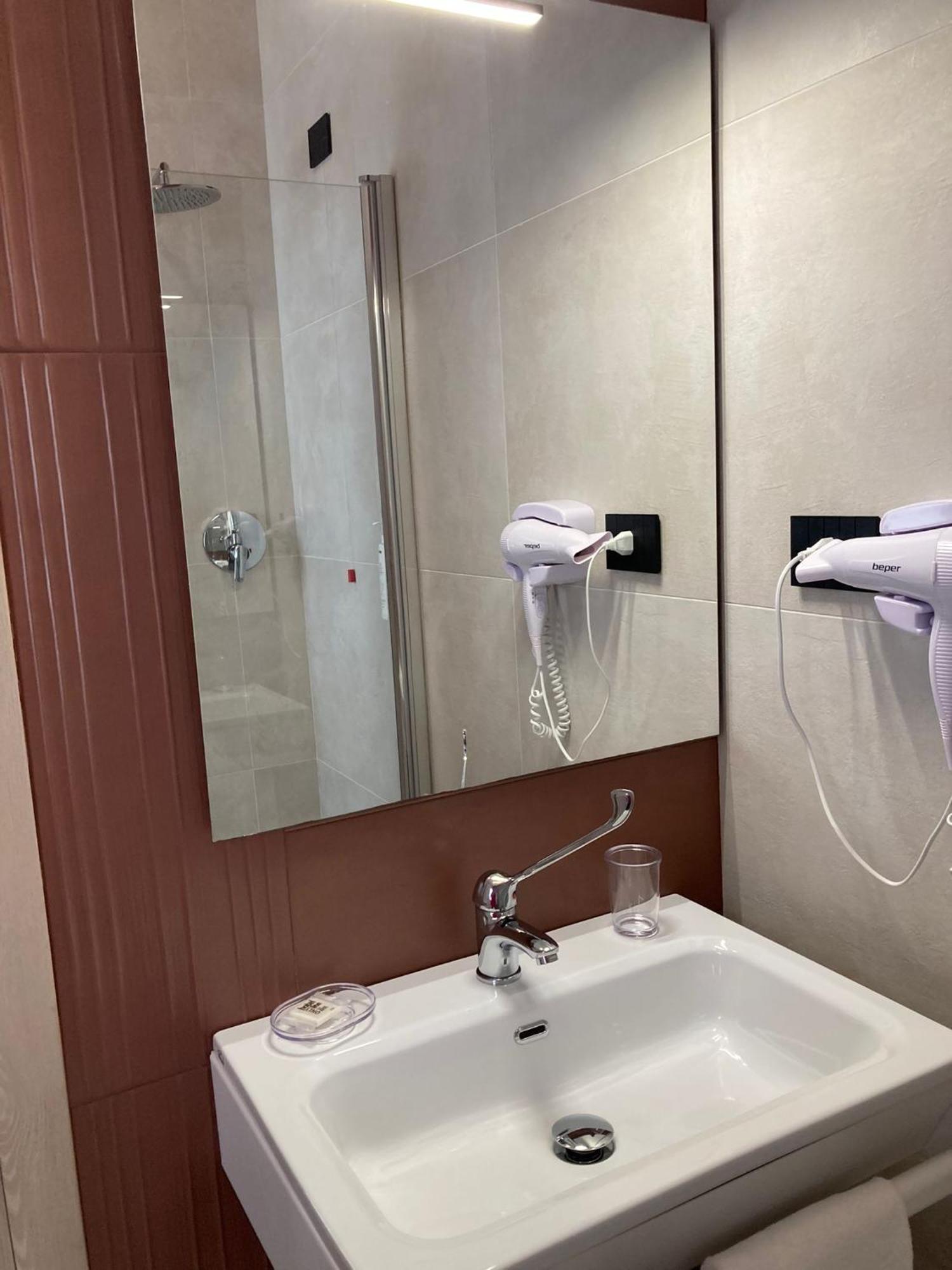 La Maison - Boutique Rooms 斯佩隆加 外观 照片
